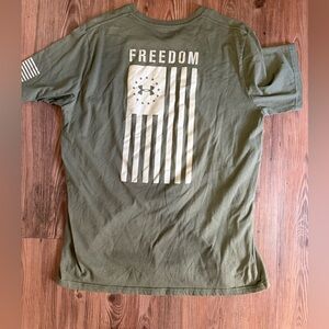 Men’s Under Armour Short Sleeve T-Shirt Size XL